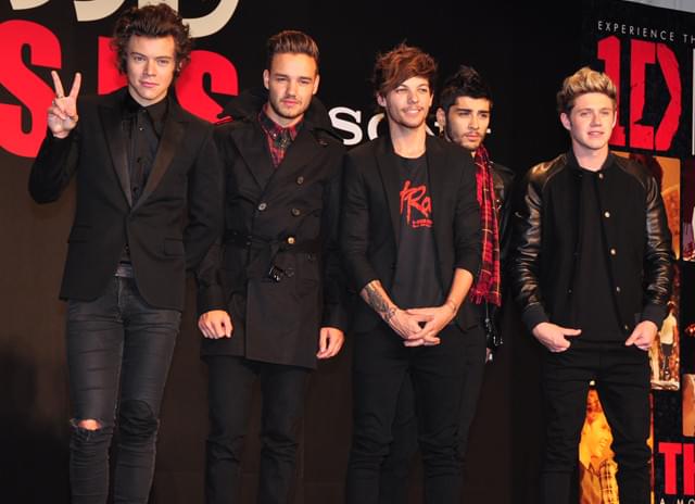 ワン・ダイレクション、ファン850人を前にサプライズでアカペラ披露！