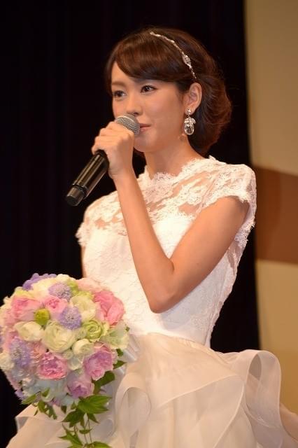 桐谷美玲のウエディングドレス姿に國村・板尾・山寺うっとり