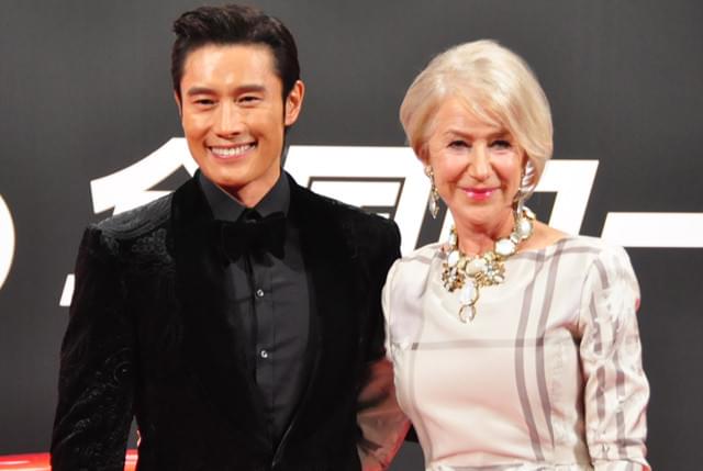 イ・ビョンホン＆ヘレン・ミレン、日本語で「倍返し！」