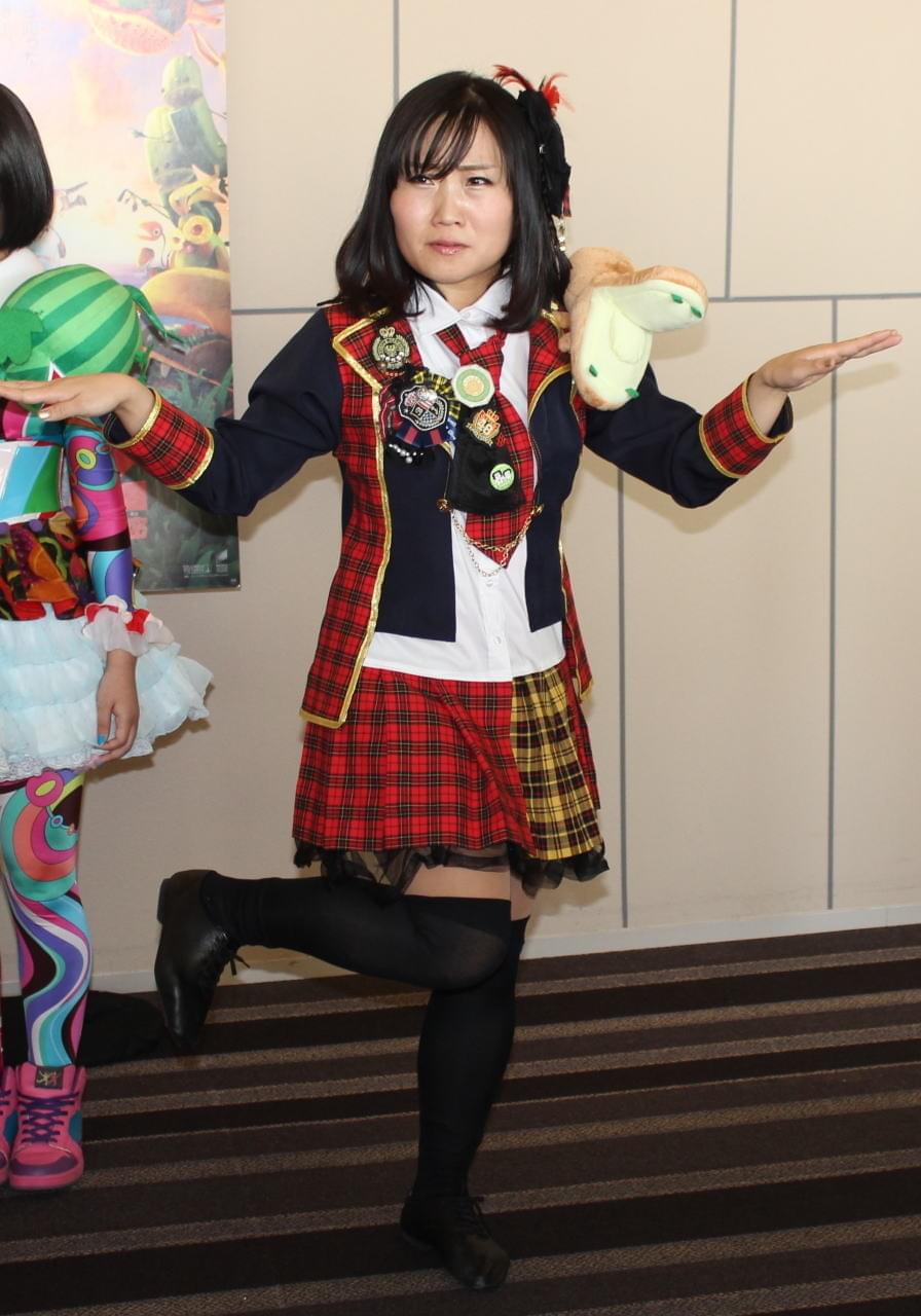 キンタロー。今年の漢字は翔（フライング） 大ブレイクで「襟口黄ばんだ」