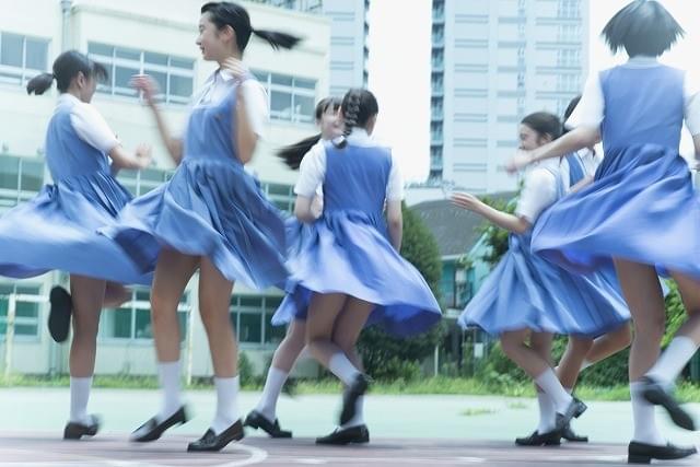 第7回東宝シンデレラ受賞者8人、最初で最後の写真集発売！