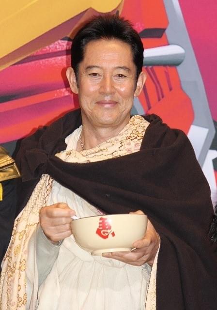 “最年長の戦隊ヒーロー”山下真司、「もっと格好よく撮って」と監督にリクエスト