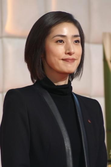 天海祐希、2014年元気に餅つきで始動！男性陣従え刑事ドラマでイチオシ