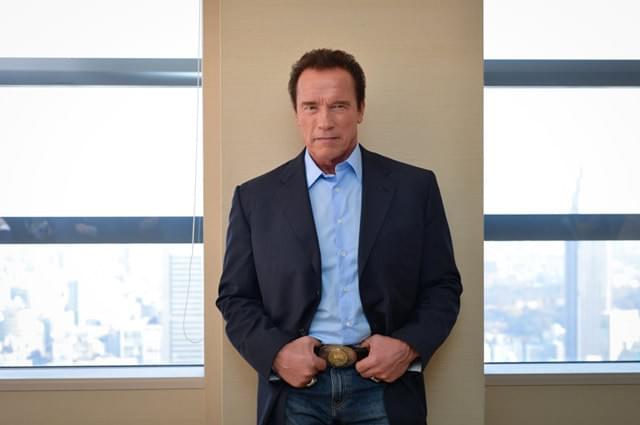 シュワルツェネッガー、スタローンとの最強タッグ「大脱出」で歩み始めた“演技派”の道