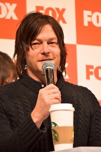 「ウォーキング・デッド」仲良しコンビ来日！安部晋三首相に出演オファーも