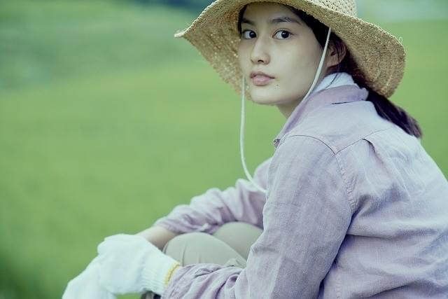 橋本愛「リトル・フォレスト」主演で農業に挑戦！「あまちゃん」ロケ地・岩手で松岡茉優とタッグ