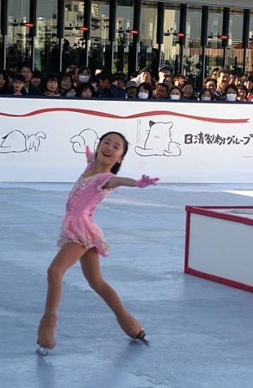 目指せ世界一！ 本田望結、スカイツリーの下でスケーティング