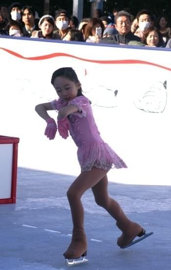 目指せ世界一！ 本田望結、スカイツリーの下でスケーティング