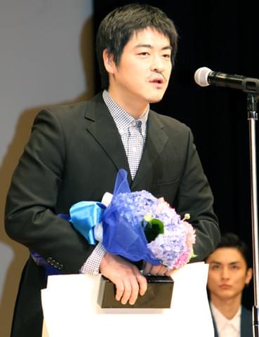 阿部寛、ブルーリボン賞司会で高良健吾ら受賞者たちを“スカウト”