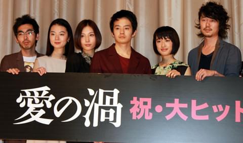 池松壮亮、「愛の渦」の“R18+”な初日舞台挨拶で奔放な性欲明かす