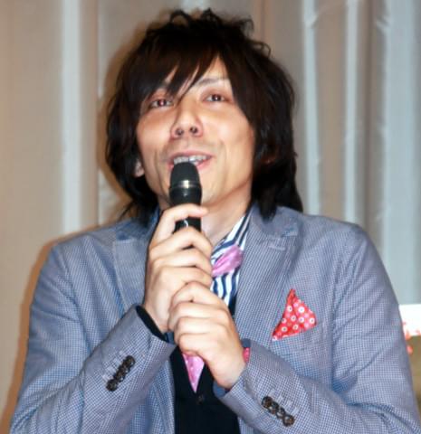 池松壮亮、「愛の渦」の“R18+”な初日舞台挨拶で奔放な性欲明かす