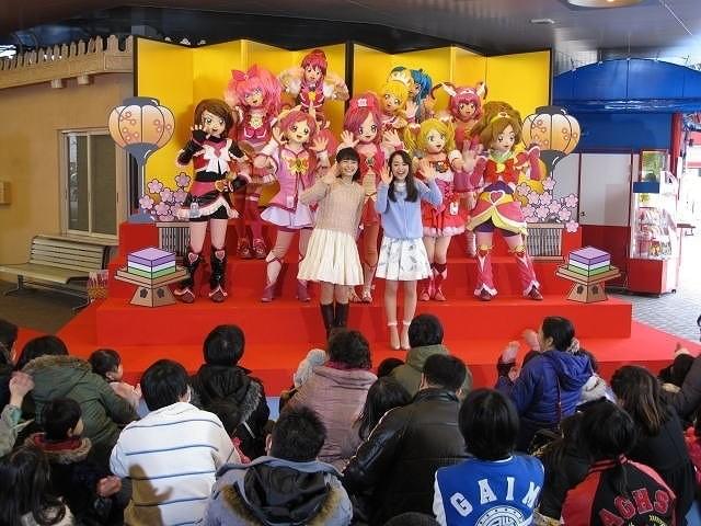 人気声優の中島愛＆潘めぐみ、プリキュアオールスターズと1日早いひな祭り満喫