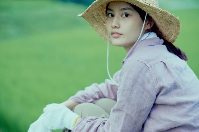 橋本愛が農作業＆手料理で自給自足生活「リトル・フォレスト」特別映像公開