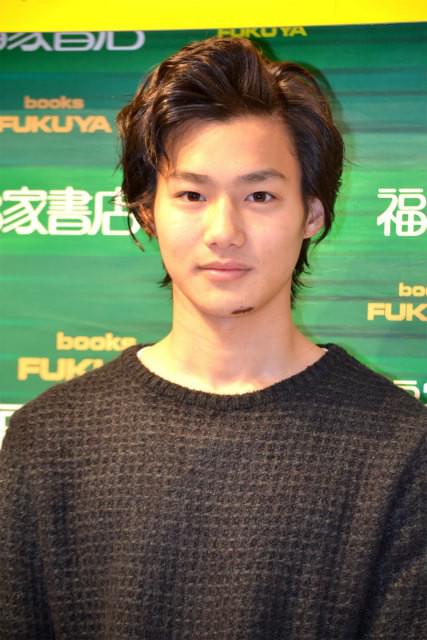 初の写真集を発売する野村周平