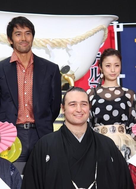 引退した琴欧洲が俳優進出？ 阿部寛も「ぜひ」と背中押す