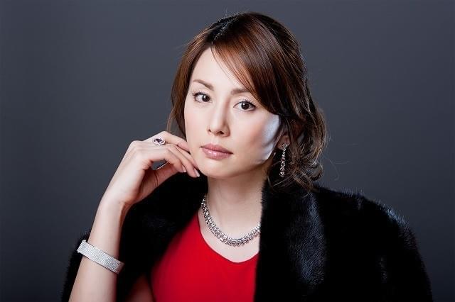 松本清張ドラマ「強き蟻」に主演する米倉涼子