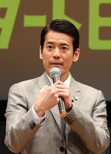 唐沢寿明、半沢超えに自信のガッツポーズ「笑うと倍返しするよ」