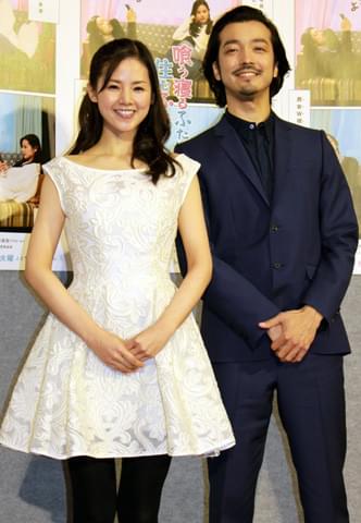 新婚・金子ノブアキ、“同棲8年の恋人”小西真奈美を「尻に敷かれています」と絶賛