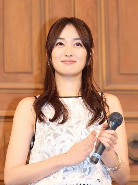 榮倉奈々、高梨臨のスカイダイビングの誘いを断る「地上に近い方が安心」