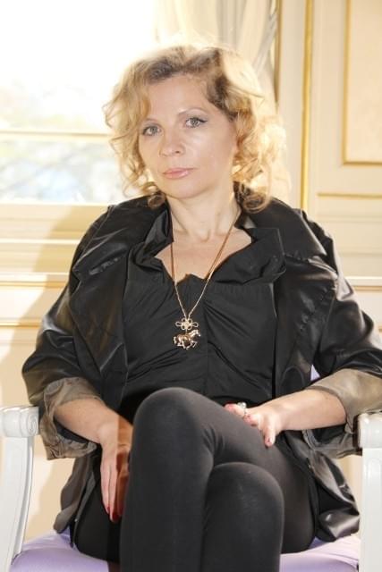 E・イオネスコ、A・バルトロメイを迎えた「ヴィオレッタ」でアートの限界を問う