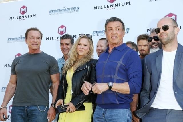 長澤まさみ、金城武らとカンヌ初上陸！「エクスペンダブルズ」チームは戦車で登場