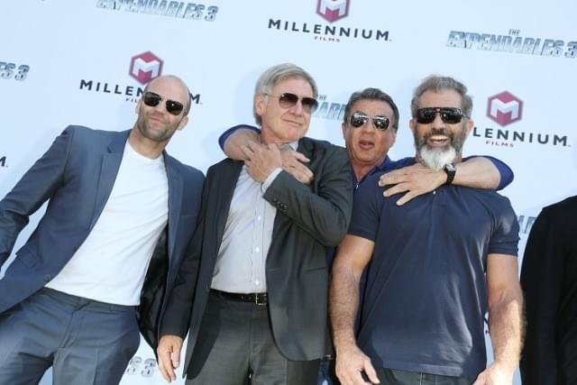 長澤まさみ、金城武らとカンヌ初上陸！「エクスペンダブルズ」チームは戦車で登場