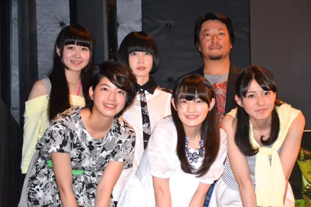 中田花奈、初主演映画で男性共演者に手を触れられドキリ？