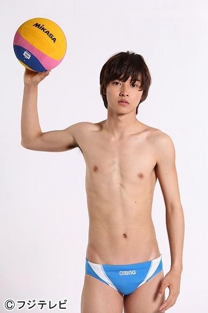 Hey! Say! JUMP中島＆高木、山崎賢人が新作ドラマ「水球ヤンキース」で共演