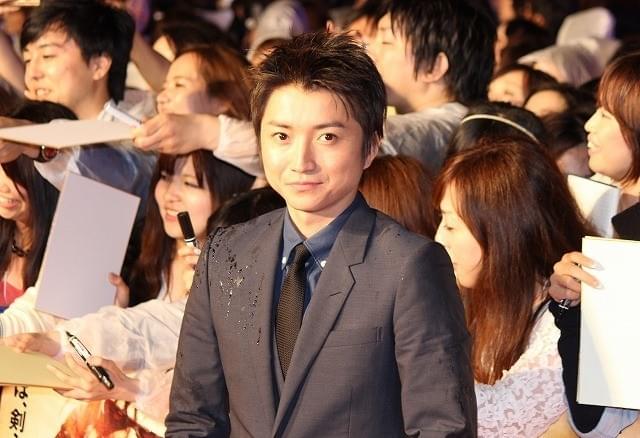 佐藤健「るろ剣」新作に手応え！どしゃ降りレッドカーペットにファン1200人