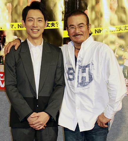 NHK連ドラ初主演・千葉真一の“ドログバ級”存在感に小泉孝太郎が心酔