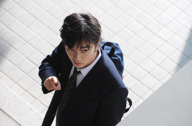 「寄生獣」劇中カットを入手！染谷将太は撮了に「ミギー、5カ月ありがとう」