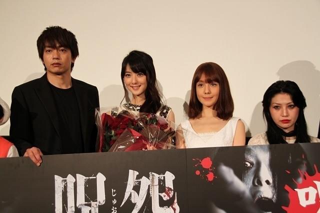 （左から）青柳翔、佐々木希、トリンドル玲奈、鬼束ちひろ