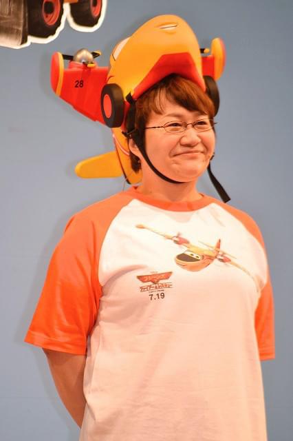 「プレーンズ2」監督＆プロデューサー来日！吹き替え声優の瑛太＆ハリセンボンと書道でコラボ