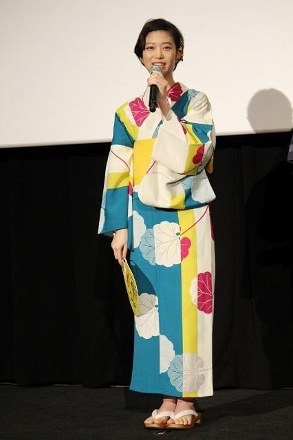 小松菜奈ら、賛否両論「渇き。」の10代キャストが浴衣で勢ぞろい