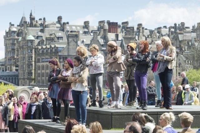 「サンシャイン」メイキングで圧巻のフラッシュモブ撮影の裏側を公開