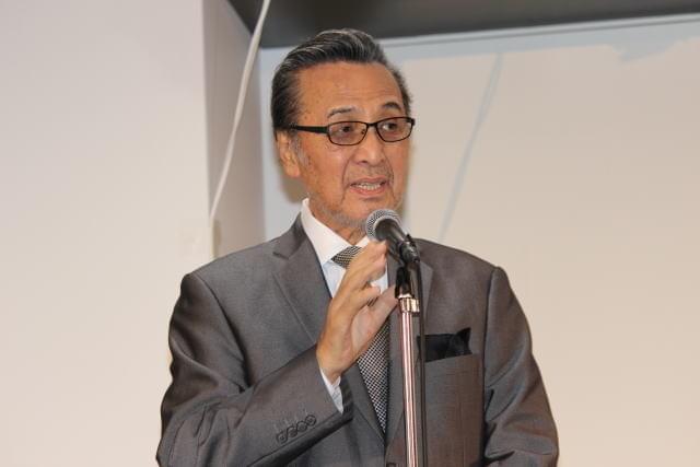 宝田明、純金ゴジラと対面！渋谷で生誕60周年記念した「G博」開幕