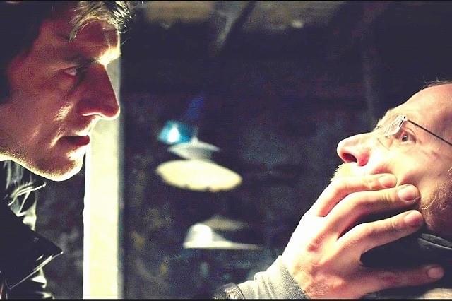 「オオカミは嘘をつく」の一場面