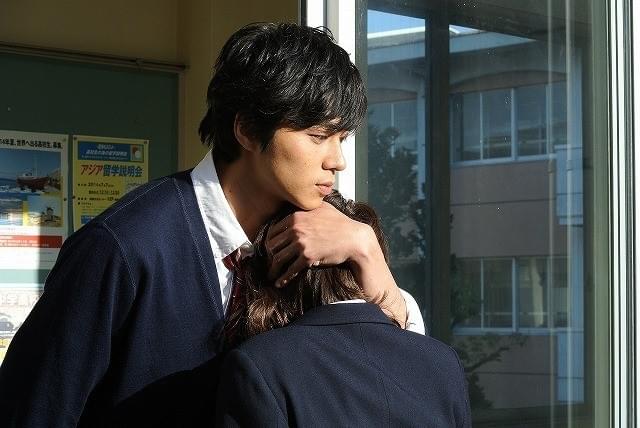 実写映画版「アオハライド」キスに、ハグに、胸キュン必至な特報公開