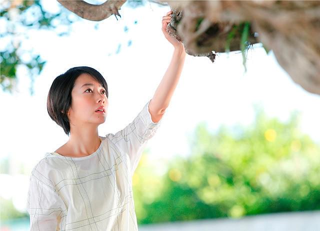 波瑠主演、沖縄の風と緑に包まれるラブストーリー「がじまる食堂の恋」予告編公開