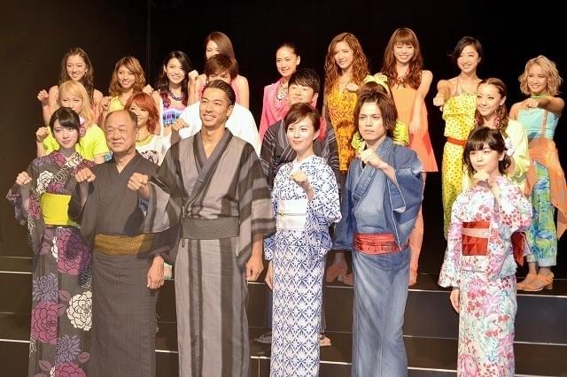 AKIRA、共演女性陣の浴衣姿にデレデレ「今日はすごく良い日」