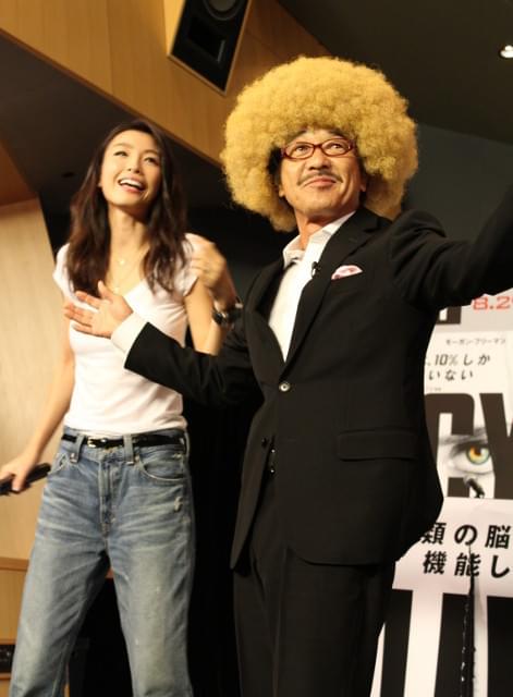 木下優樹菜もぼう然！「ルーシー」を見て“グーシー”になった具志堅用高