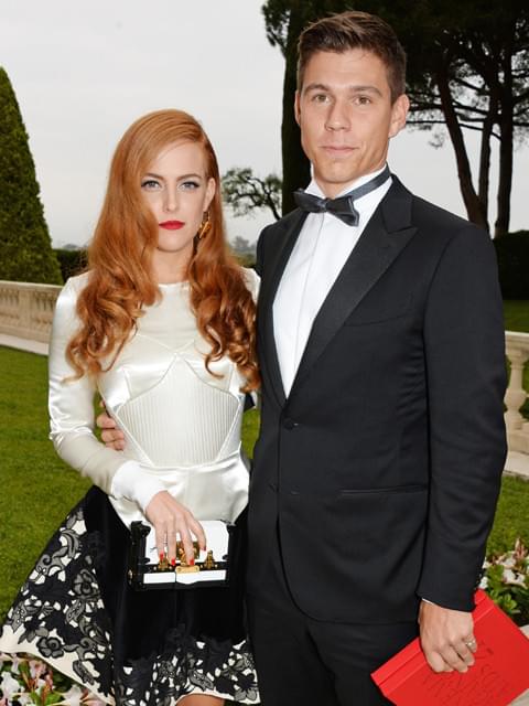 エルビス・プレスリーの孫、女優ライリー・キーオが婚約