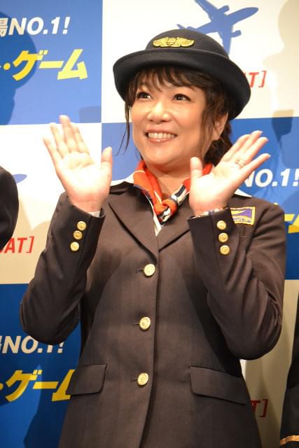 CA姿の堀ちえみ、後輩の「フライト・ゲーム」漫才に凍り付く!?