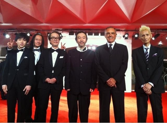 塚本晋也「野火」にベネチアが熱狂 加瀬亮は「自由が丘で」公式会見に臨む