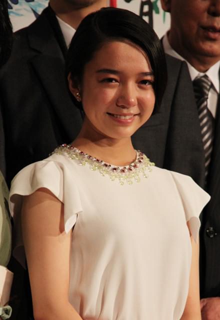 上白石萌音「舞妓はレディ」初日挨拶で40分間泣きじゃくる