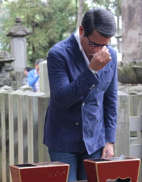 「柘榴坂の仇討」主演の中井貴一、豪徳寺で井伊直弼の墓参り