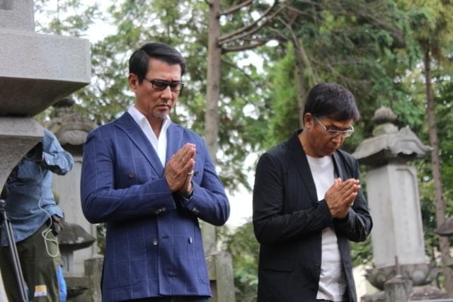 「柘榴坂の仇討」主演の中井貴一、豪徳寺で井伊直弼の墓参り