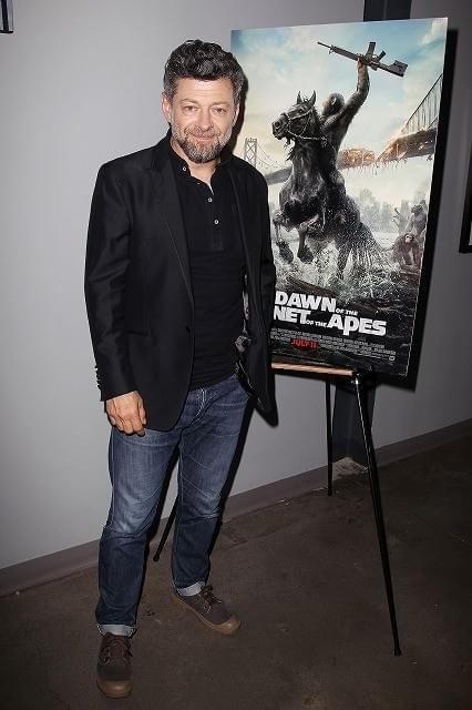 「猿の惑星：新世紀」アンディ・サーキス、インタビュー映像で“進化の過程”を語る