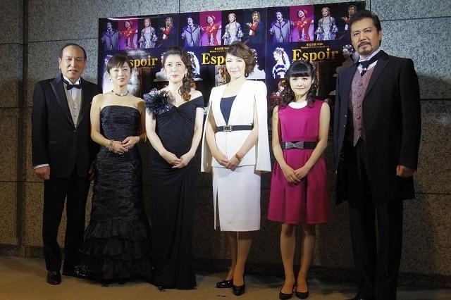 豪華キャスト陣がずらり勢ぞろい