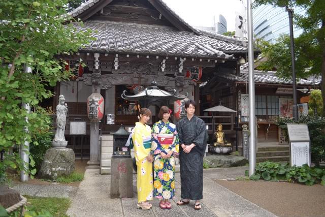 石橋杏奈＆大島麻衣＆前田公輝、浴衣姿で「トリハダ」大ヒットを祈願